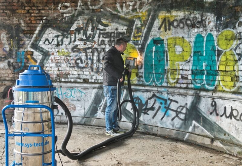 Tornado ACS voor het verwijderen van graffiti van bakstenen en beton